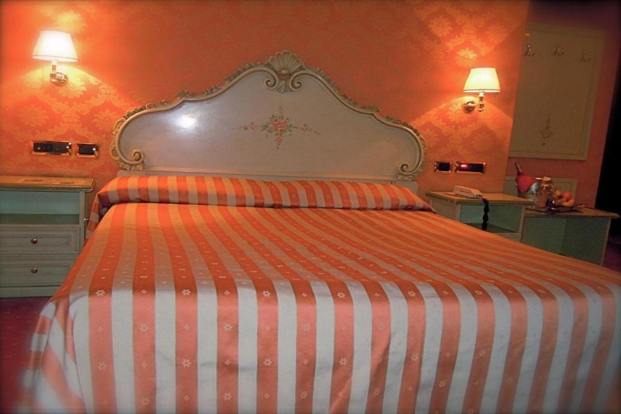 Hotel Lux Venice Luaran gambar