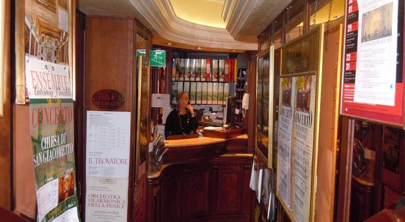 Hotel Lux Venice Luaran gambar