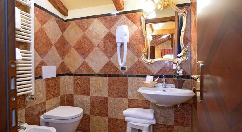 Hotel Lux Venice Luaran gambar